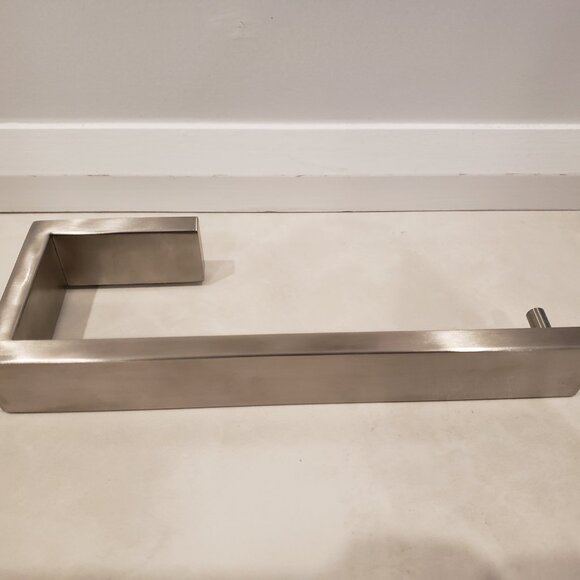 Brand New Bathroom Hardware Towel Bar Brushed Nickel - Picture 7 of 11